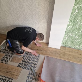 Keistad vloeren legger